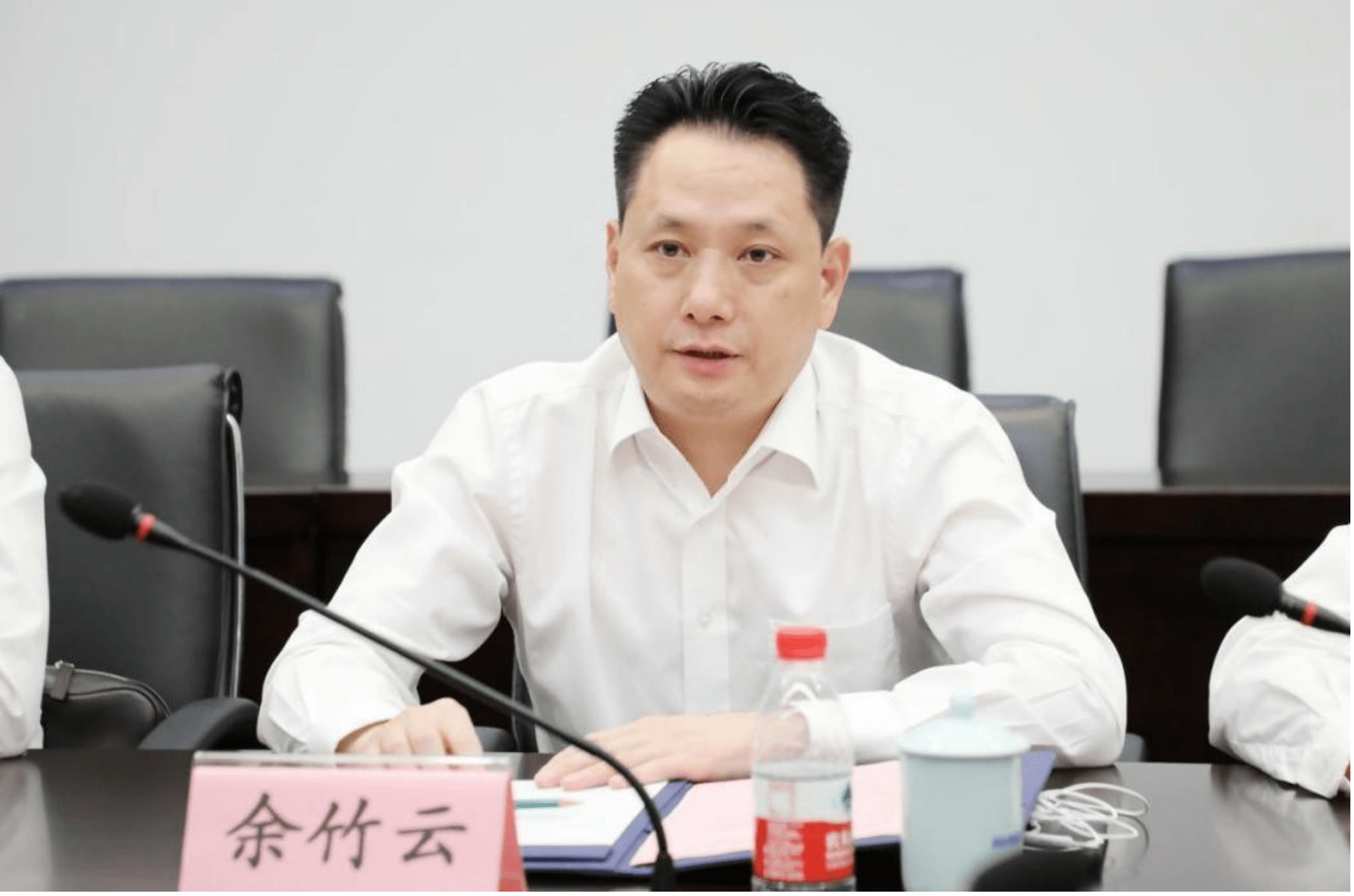 闯荡,如今财富超100亿,杭州绍兴人曾是安徽首富_商晓波_曹仁_新能源