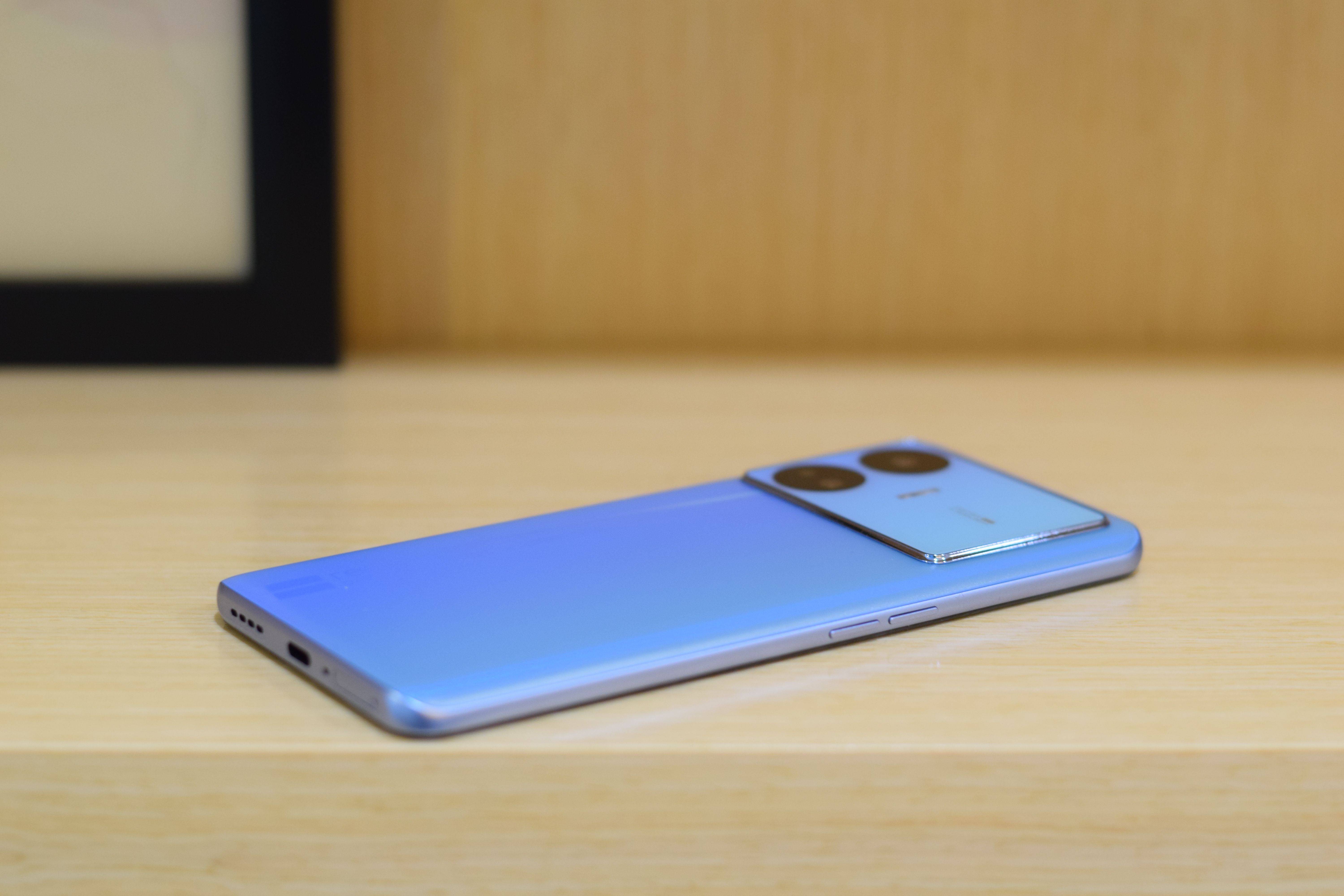 体验了"卷王"真我gt neo5 se一周后,来聊聊实测感受_买手机_屏幕_电量