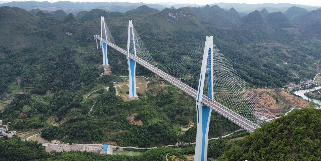 贵州平塘特大桥最佳观景点-天空之桥服务区_旅游_桥梁_游客