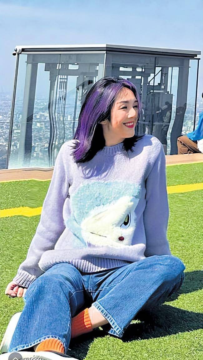 杨千嫌p图过度背景全变形 吓坏网民急喊危楼!快走!_演唱会_照片_经历