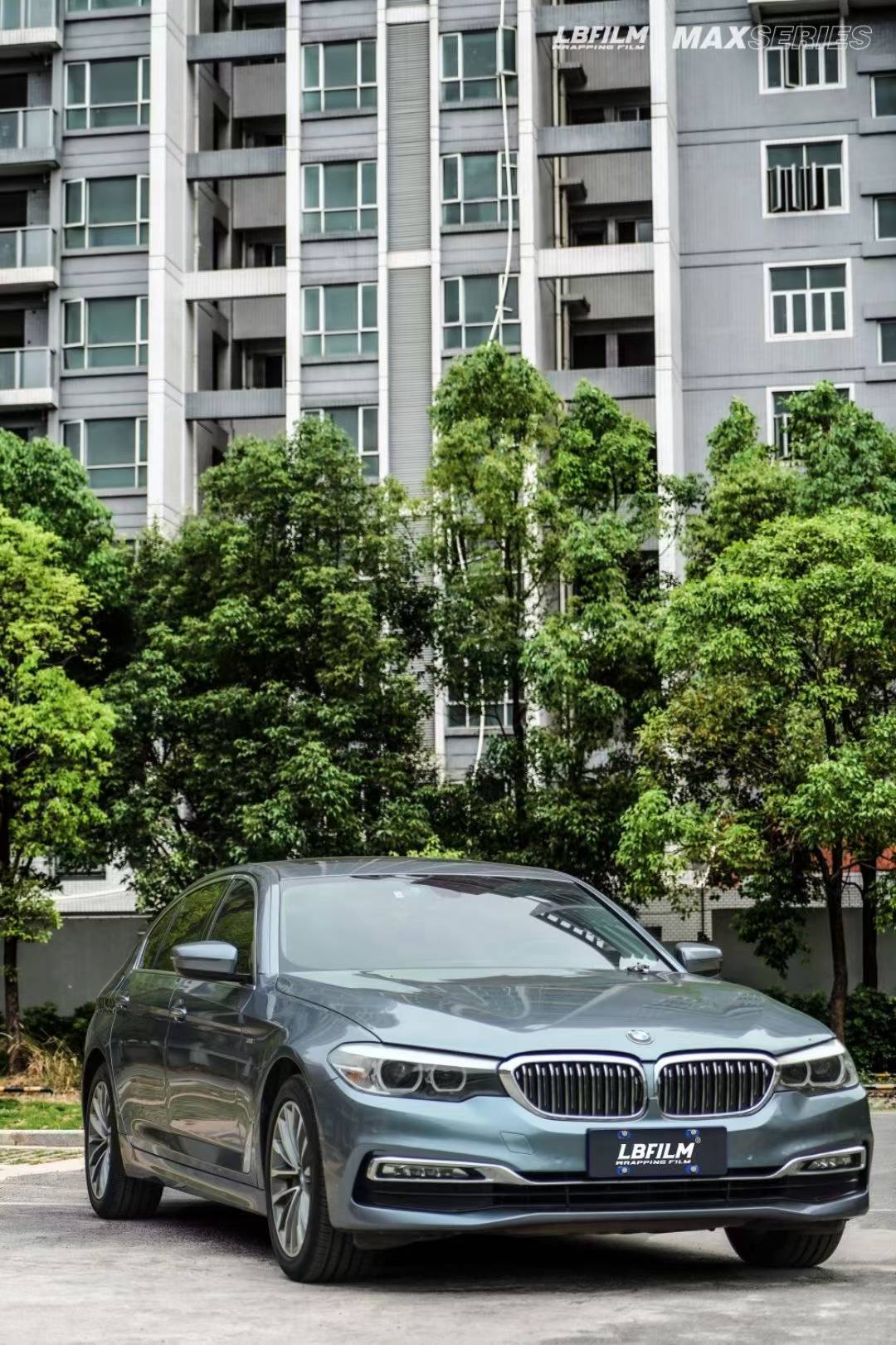 宝马530-lb改色膜原子漆青云灰,神秘优雅的青云灰