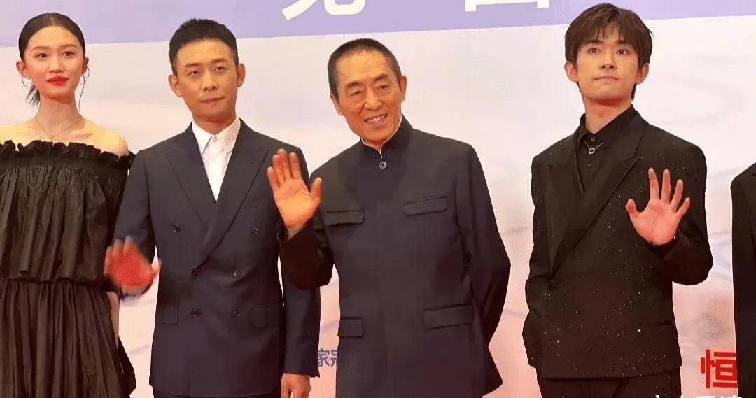张译吴京同获年度杰出男演员奖,张颂文陪跑或全力冲击白玉兰奖!