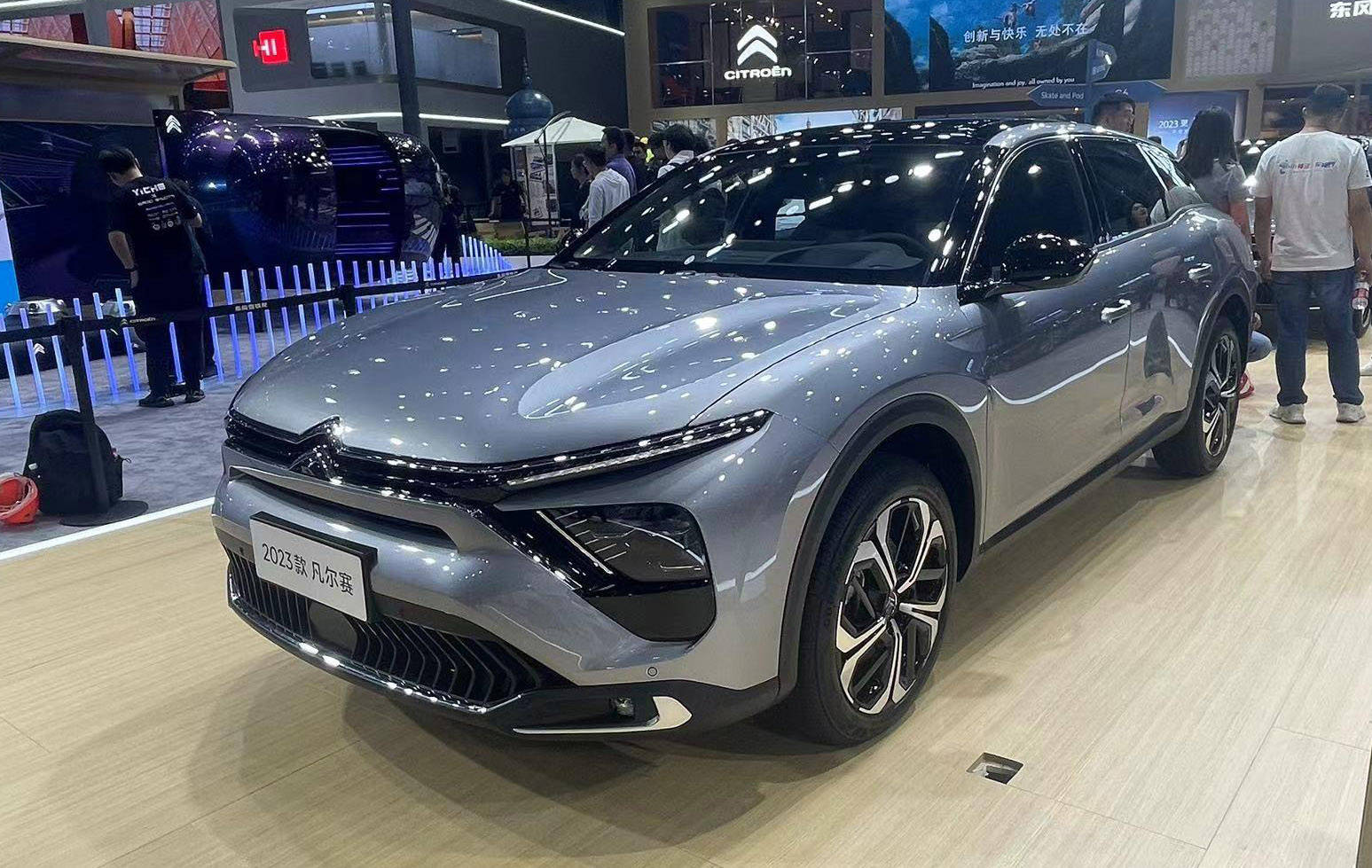 新款凡尔赛c5 x上市,14.3701万元起,亮相上海车展
