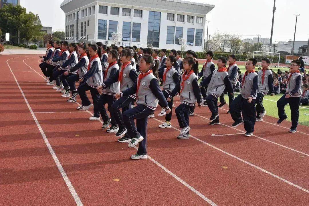 花港迎春小学明泉校区图片