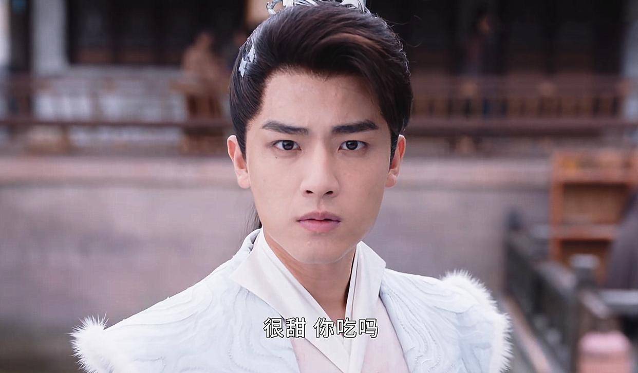 荒渊出现变故之后她乘机逃出了荒渊,但因为自断两尾,成为了七尾妖狐