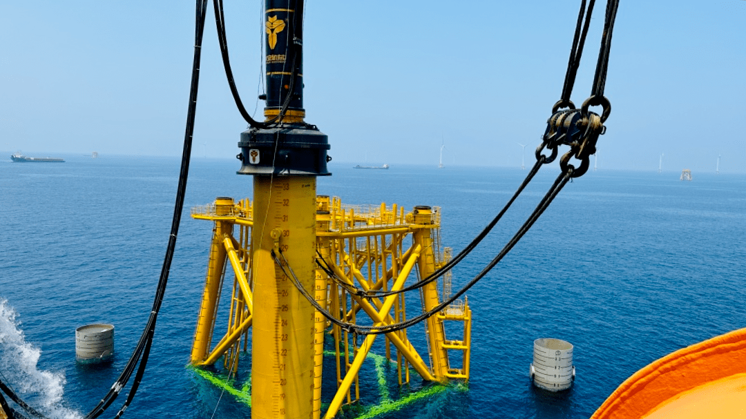 5米的送桩器,打破了水下施工液压打桩锤的