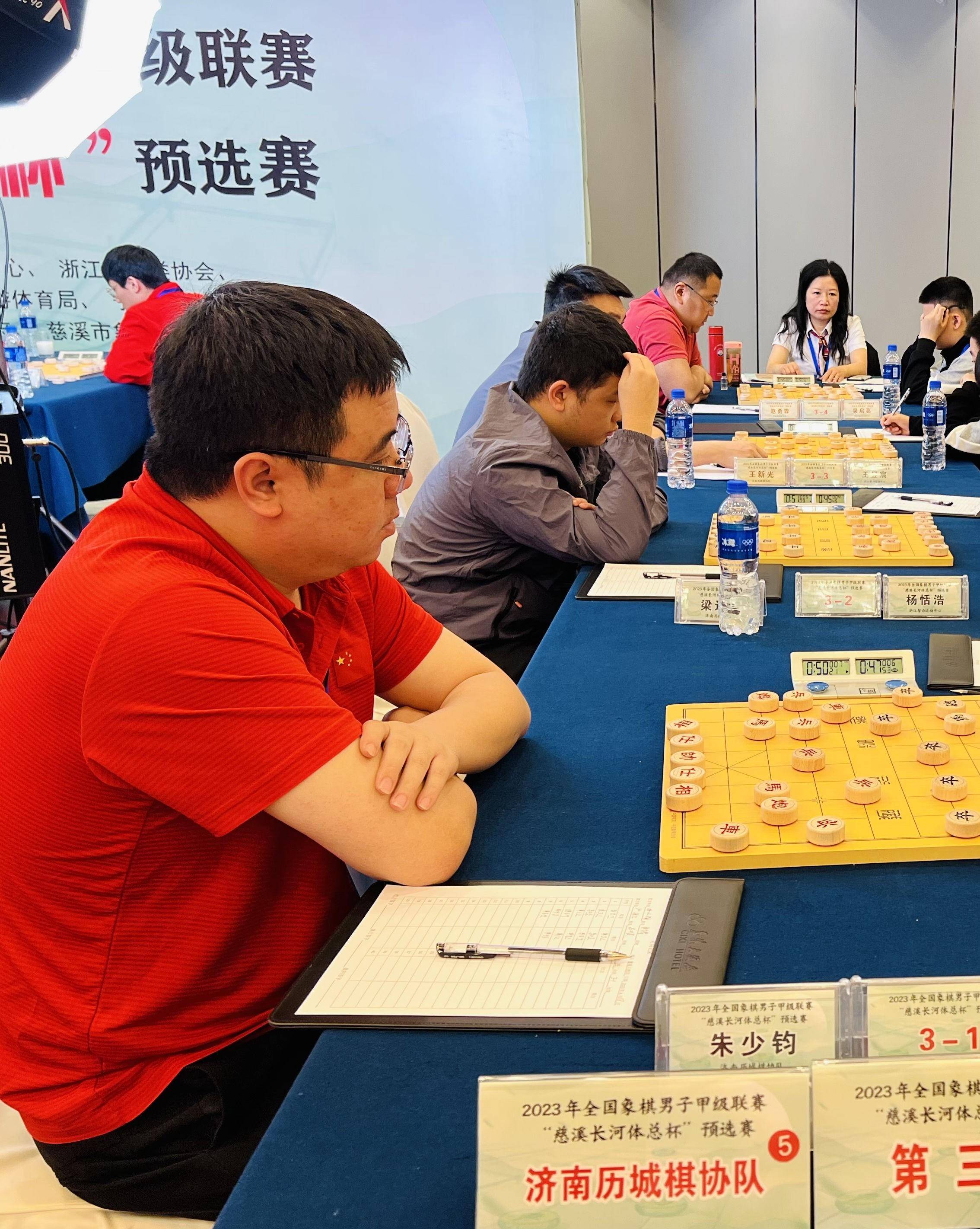 象甲预选广东8比0横扫山东救命一胜,业余队成黑马,五队冲甲大乱斗_莫