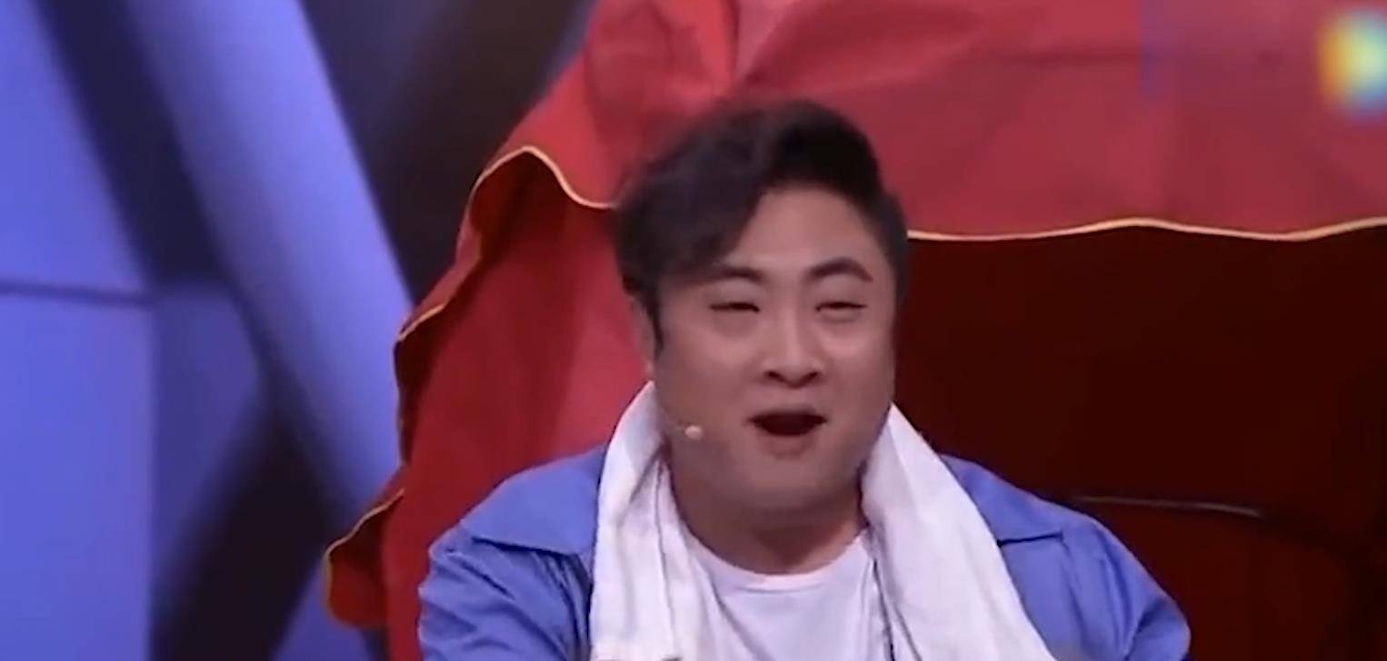 乔杉登台上演精彩小品好友修睿回忆那段时光时,讲过一个特别好玩的事