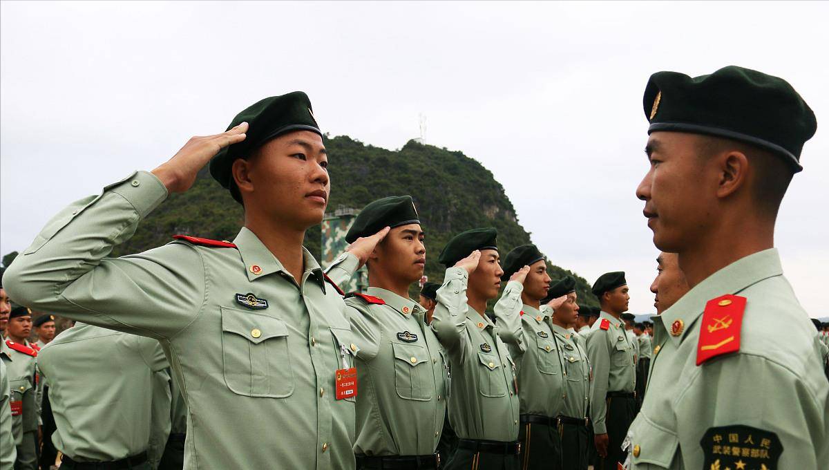 武警士官军装图片