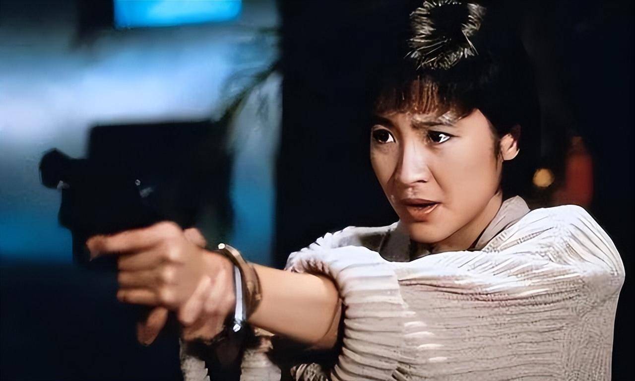 "拼命三娘"杨紫琼,区区一个奥斯卡影后,怎么配得起她_洪金宝_成龙