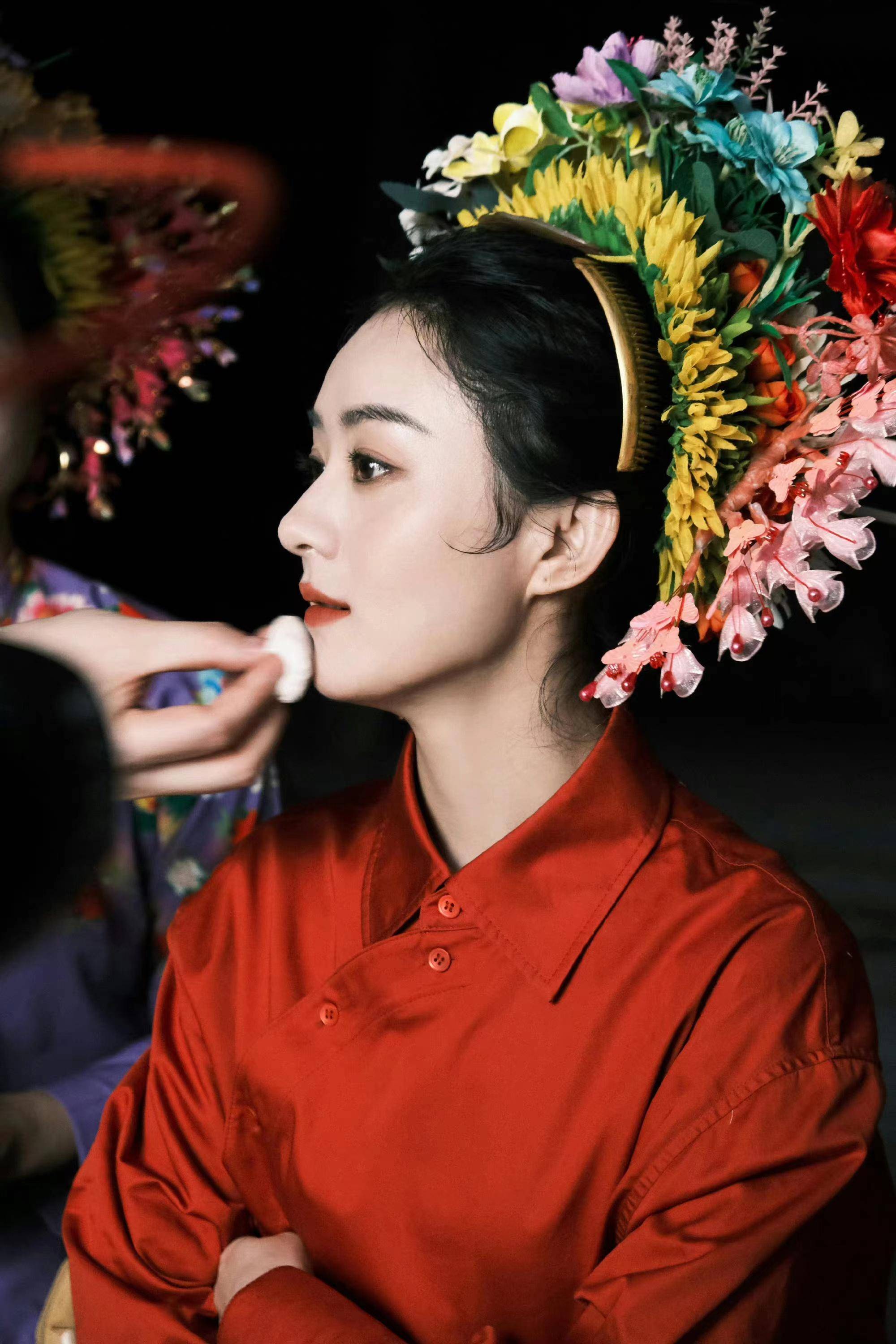 被女明星们的簪花造型惊艳了!