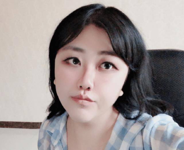 原来"乔碧萝"也曾是位美女,看到她的毕业照,男粉直想恋爱了_网络_因为