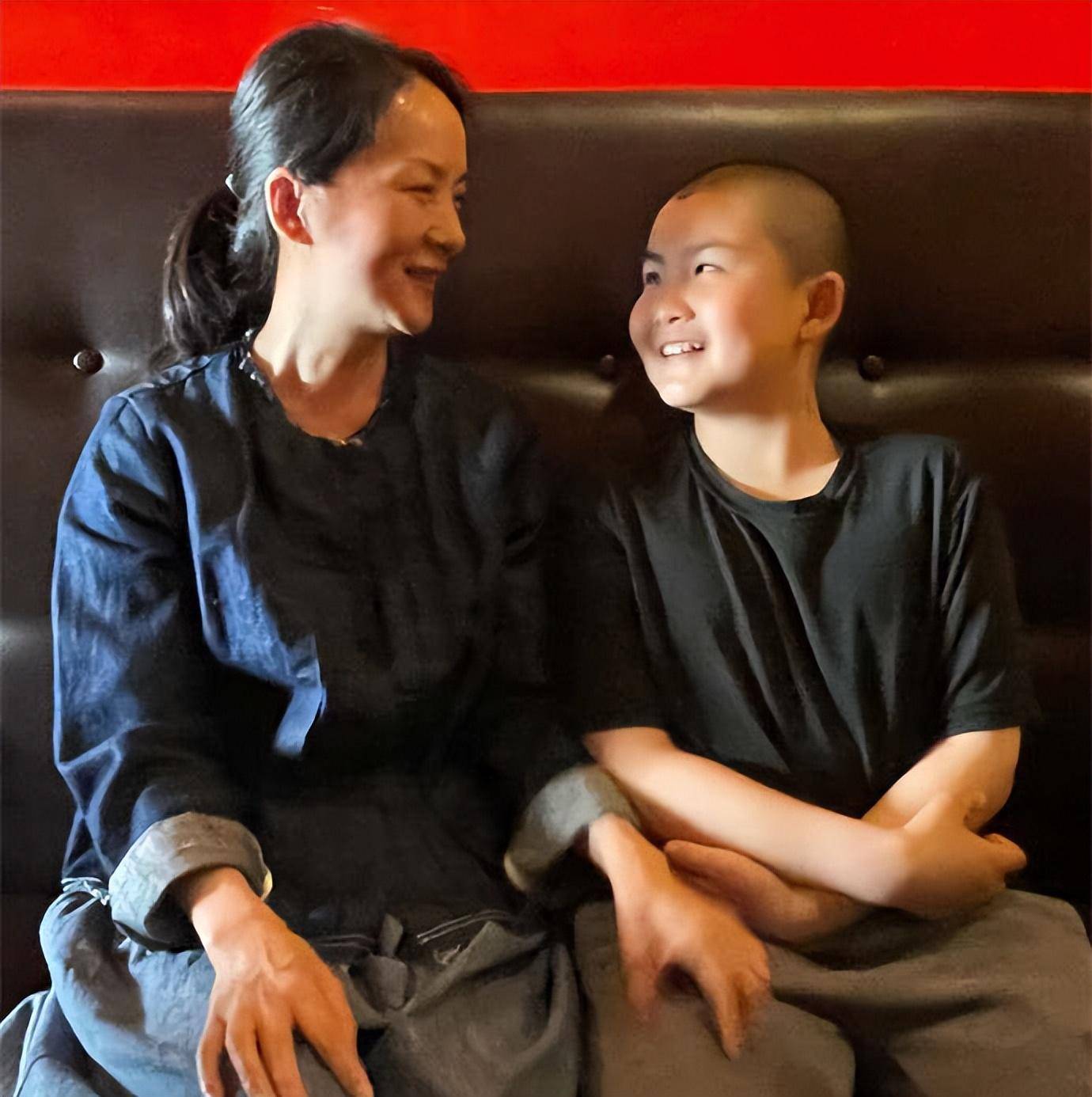 为儿子庆生太开心,爱子像爸师小红_石小红_照片_孩子