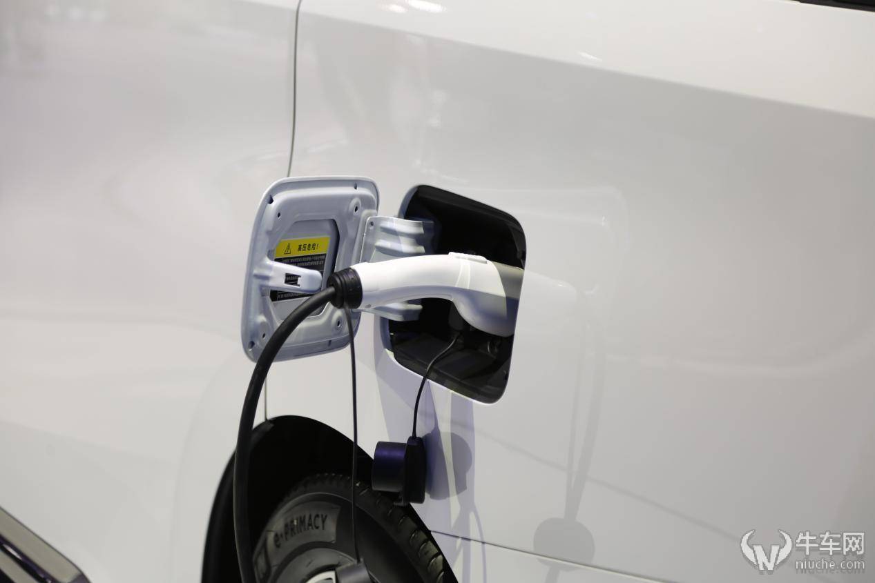2023上海车展:预售33万元起 实拍传祺E9_搜狐汽车_搜狐网