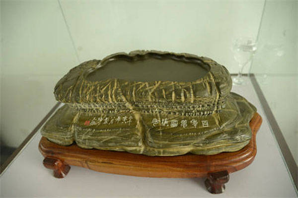 省级非物质文化遗产(徐公砚)项目代表性传承人张玉杰的"砚艺"情_技艺