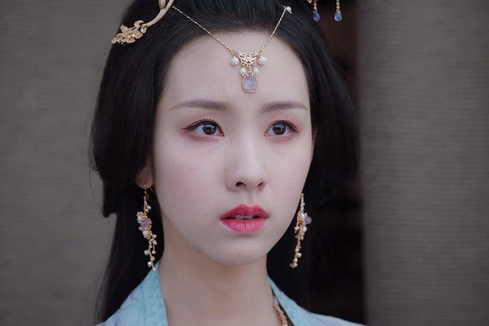 能让澹台烬爱上她,可殊不知,澹台烬带她走,只是因为她是叶夕雾的姐姐