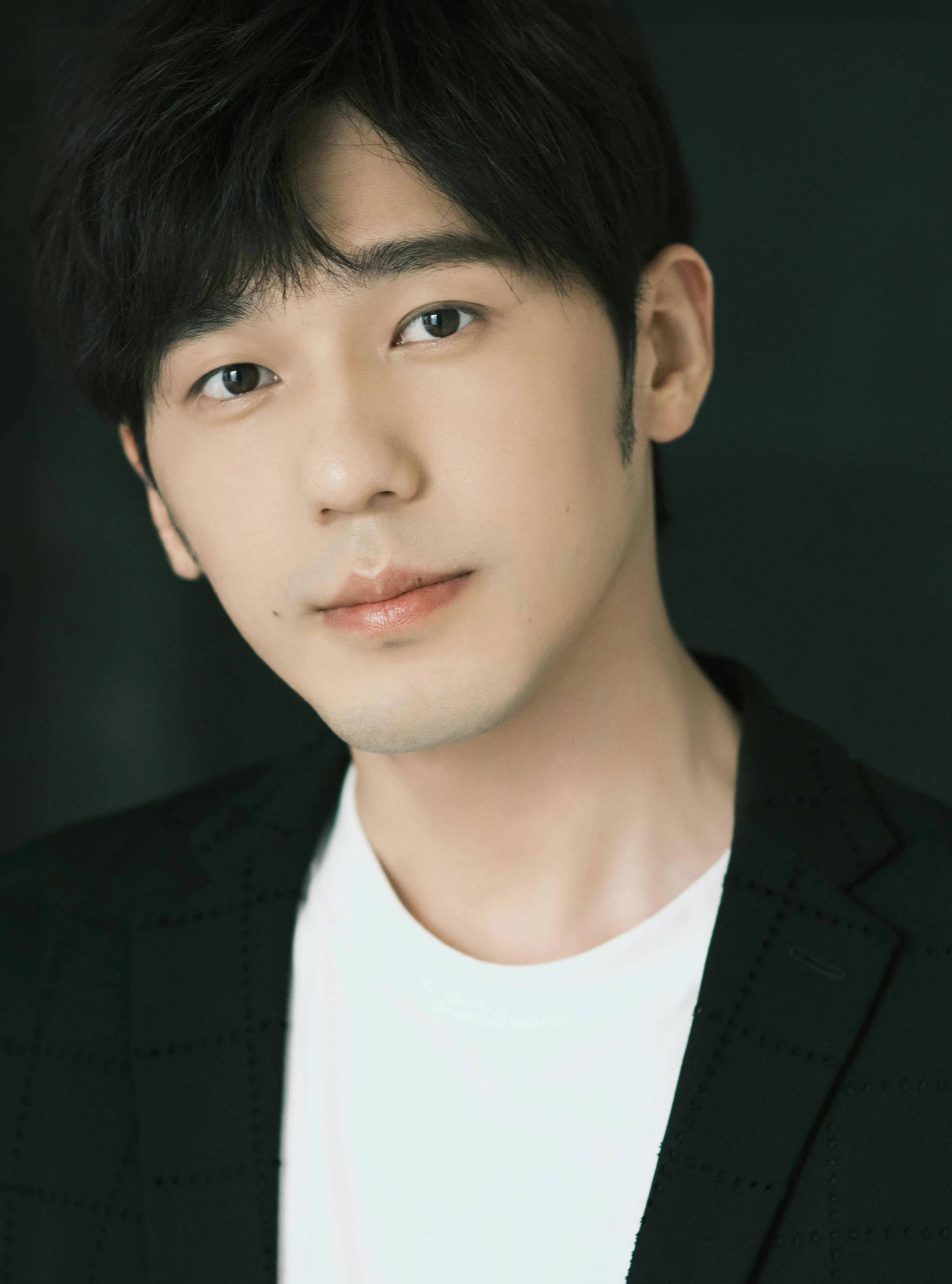 叔侄同为一女留真情,《龙城》又现叔侄三角恋_陈嫣_郑西_郑鸿