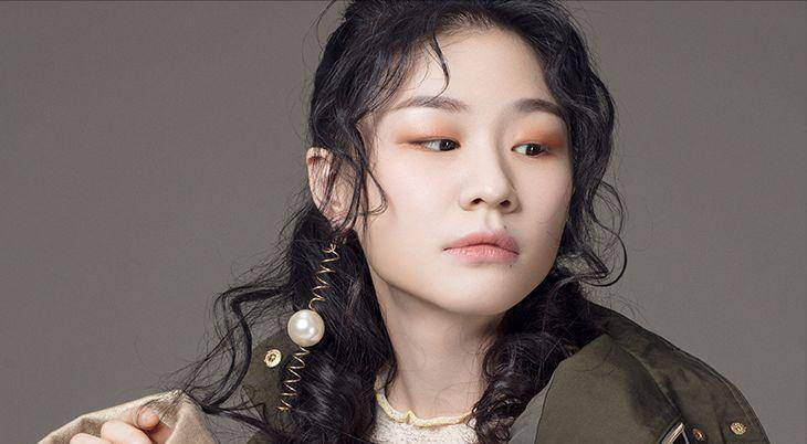 李佳琦金靖合体出镜,全程笑点不断,网友:在一起_都会_公司_时候