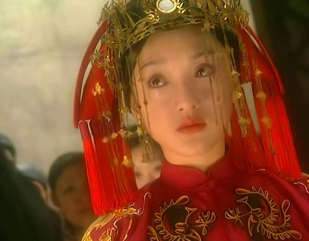 《橘子红了》看懂耀辉的婚礼和秀禾的葬礼同时进行,就看懂了这剧_太太