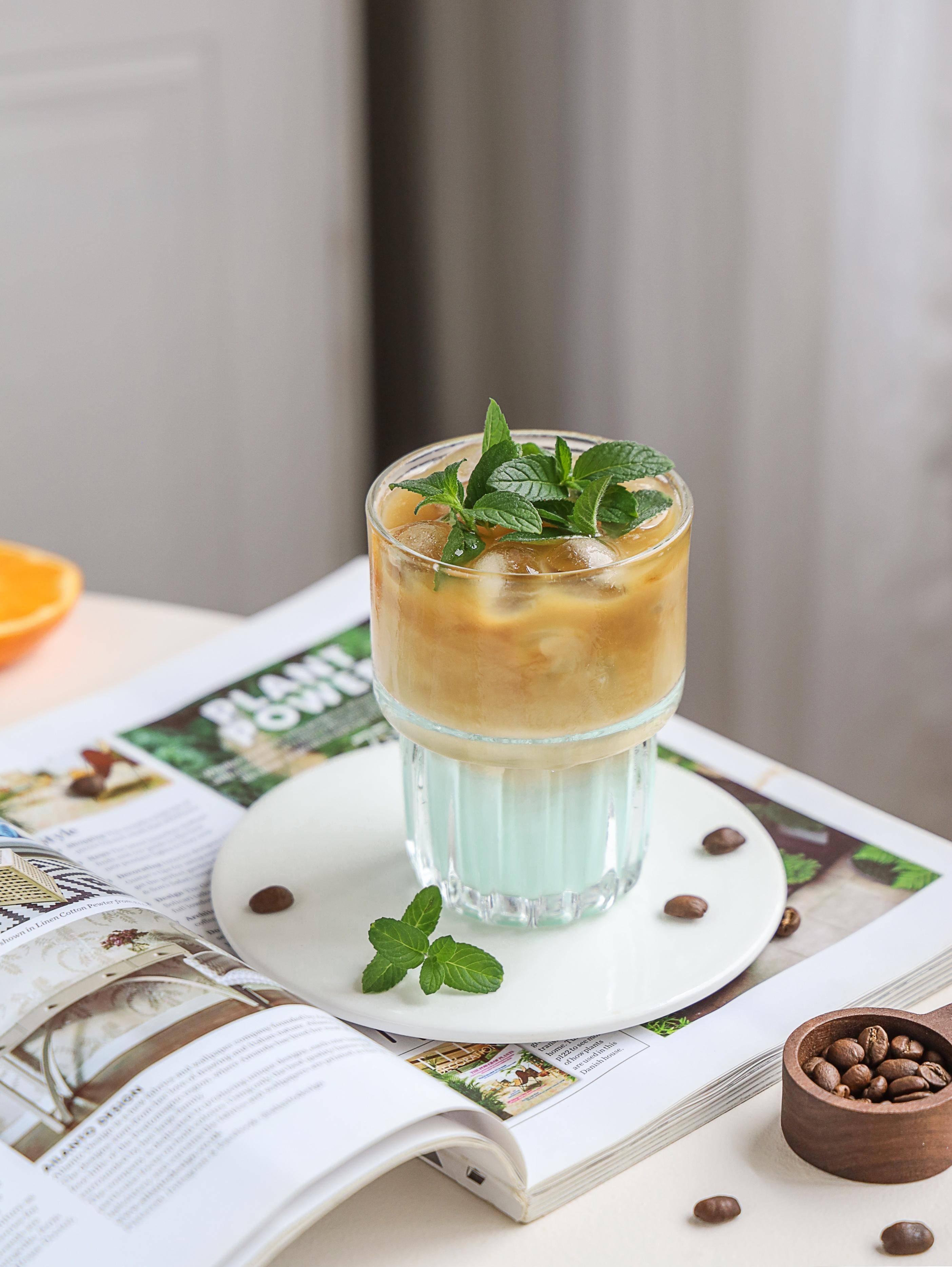 这么热的天,我送你一杯薄荷冰拿铁!_小姿_做法_牛奶