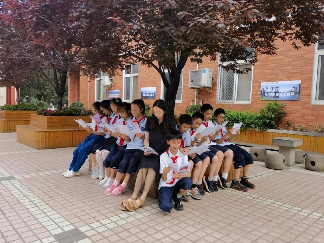 阅读的力量｜成都石室双楠实验学校黄欣欣：无限相信书籍的力量_搜狐网