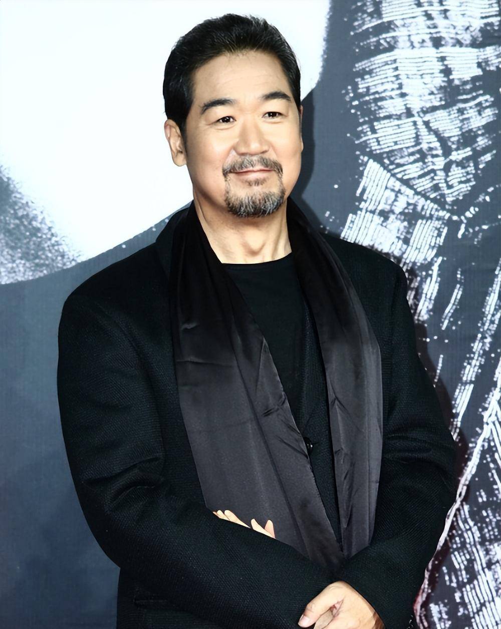 这一次,68岁的"老艺术家"张国立,不会再被世界宽容了_邓婕_罗秀春