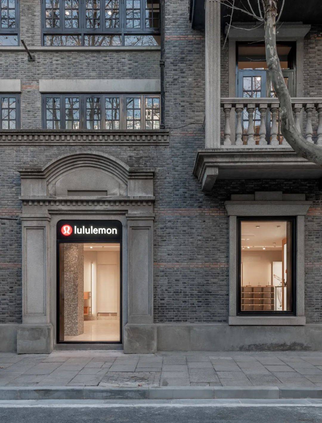 beatrix璧川设计丨lululemon上海新天地旗舰店_空间_品牌_项目