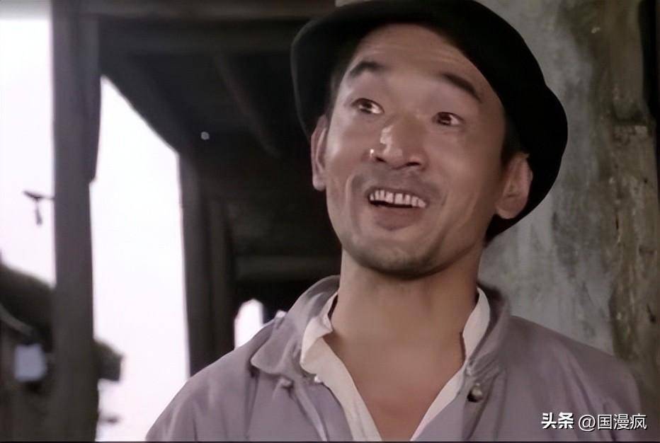 "滑稽演员"严顺开:凭"阿q"一角成名,婚姻状况成谜!_表演_戏剧_父母