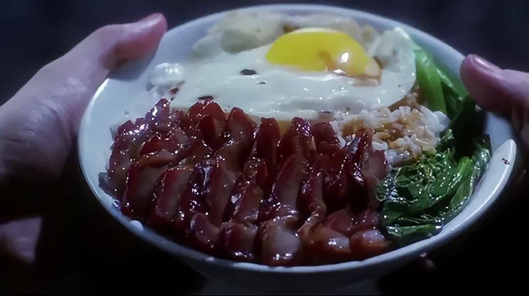 起起落落是人生的常态,就像史蒂芬周吃下叉烧饭重塑内心一样,周星驰也