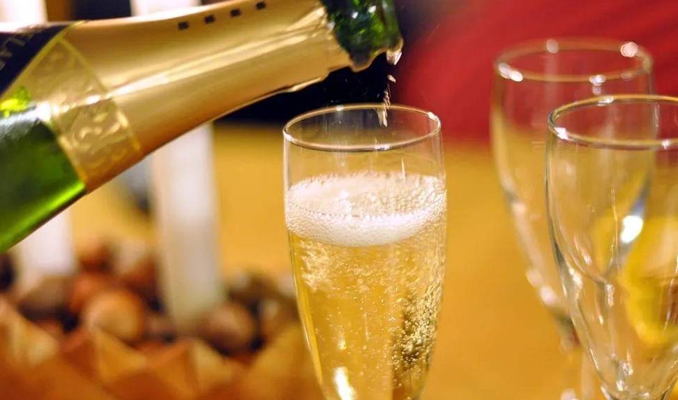 西班牙最好喝的8款低度酒_卡瓦_阿斯图里亚斯_地区