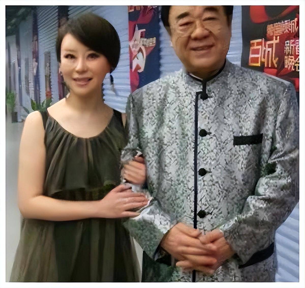 九八年的洪水让许多人印象深刻,邹友开作词作词,祖海演唱的一首