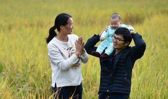 我生儿子老公送我一只玉镯子，得知镯子的真实价格，我转送给婆婆