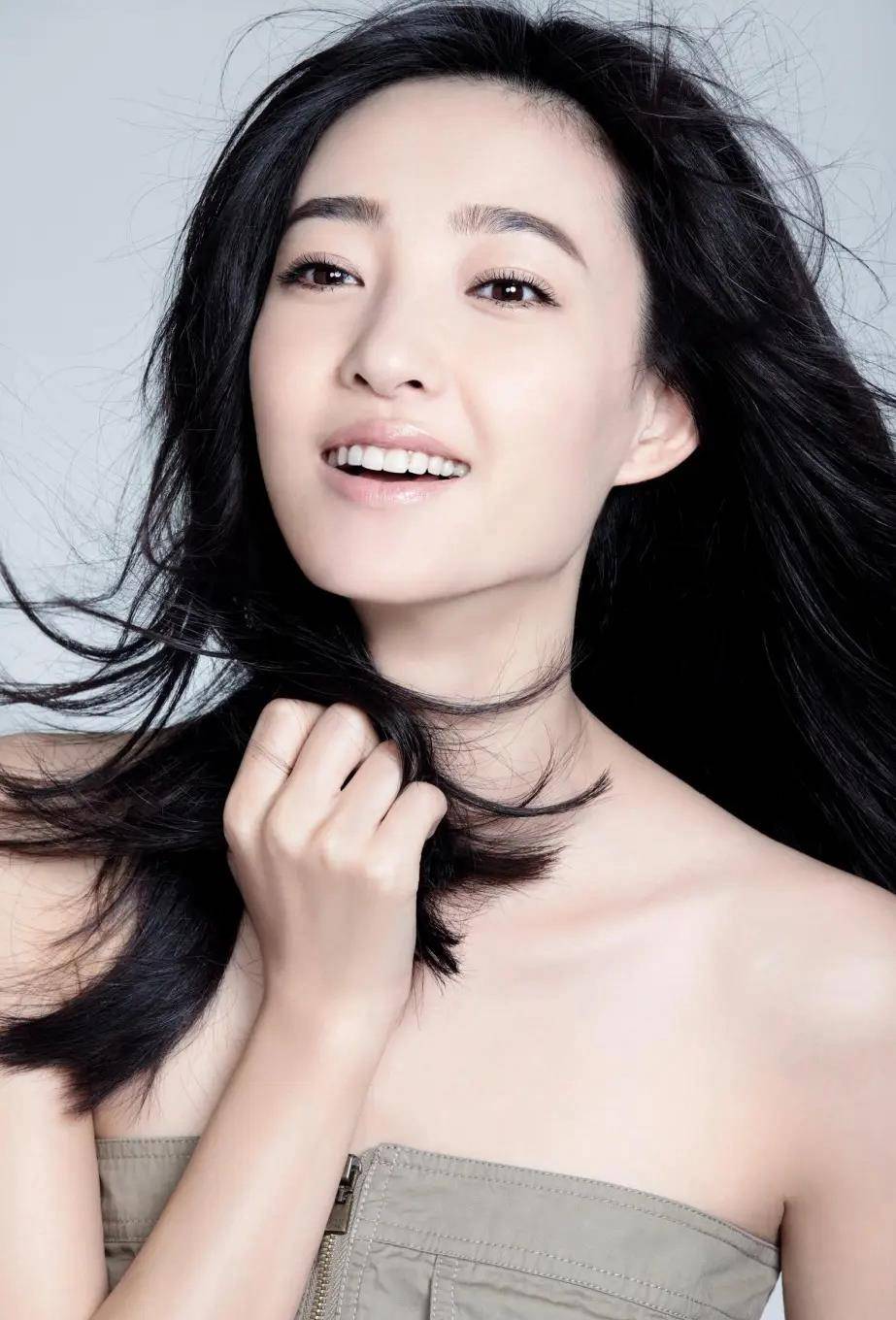 从素颜女神到三线演员,王丽坤只做自己喜欢的事,拍自己喜欢的戏_小