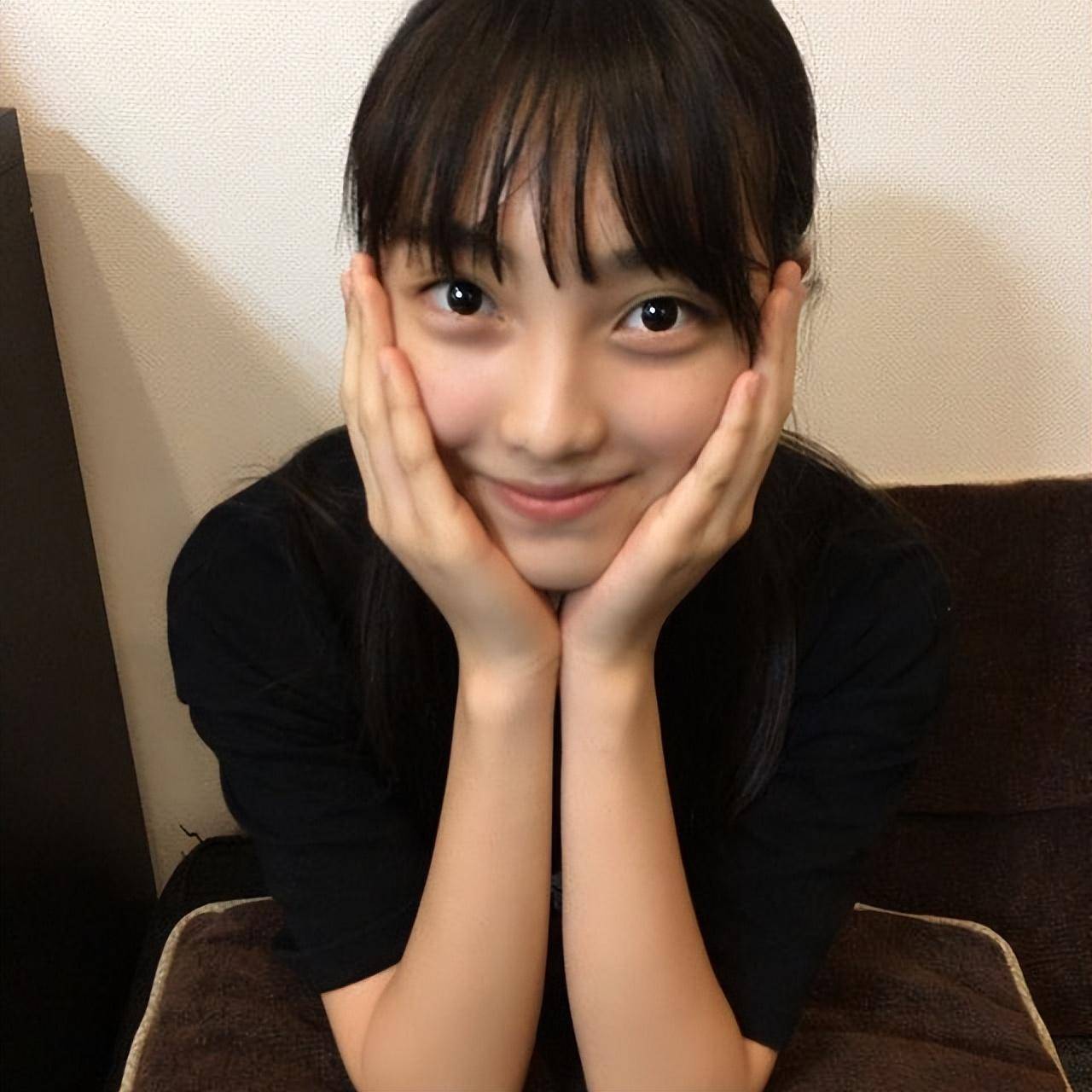 福田琉美香在去年春季推出写真集《福田琉美香1st写真集:rumika》