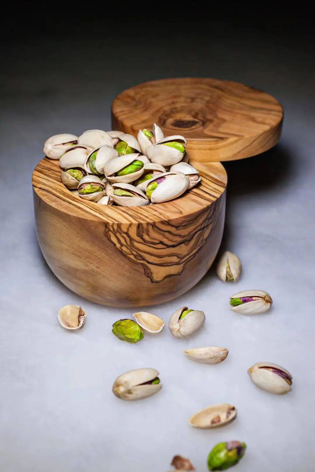 康奈尔大学发表在《nutrients》杂志上的一项最新研究发现开心果具有