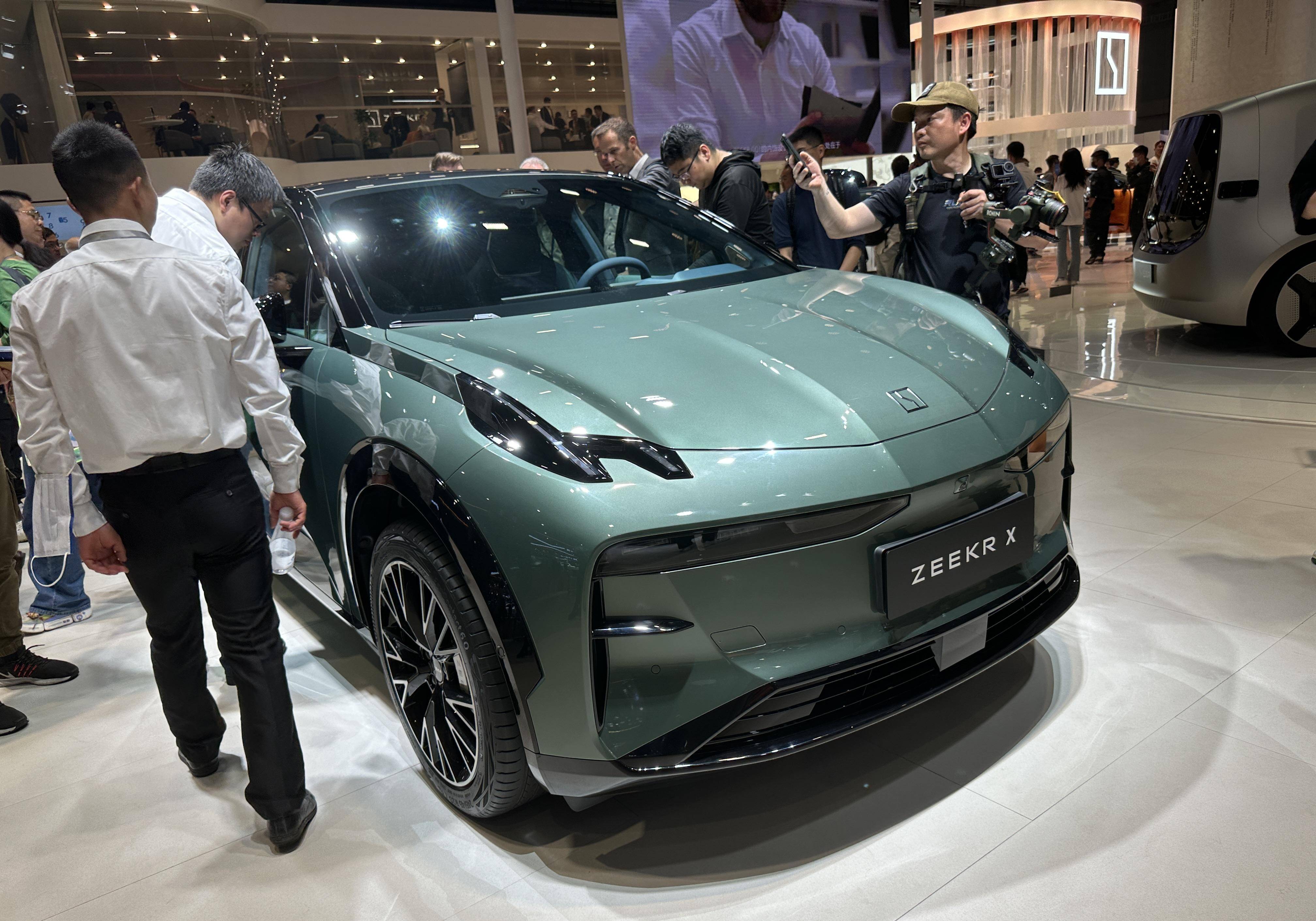 7秒 起售价不到19万? 极氪x亮相上海车展!_搜狐汽车_搜狐网