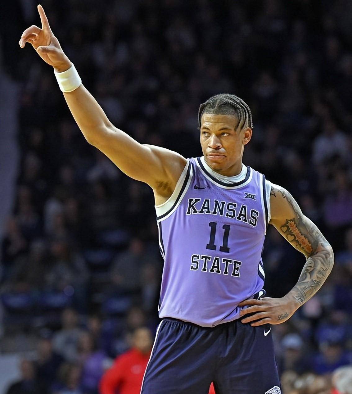 ncaa堪萨斯州立前锋基扬泰-约翰逊宣布参加2023年nba选秀_johnson