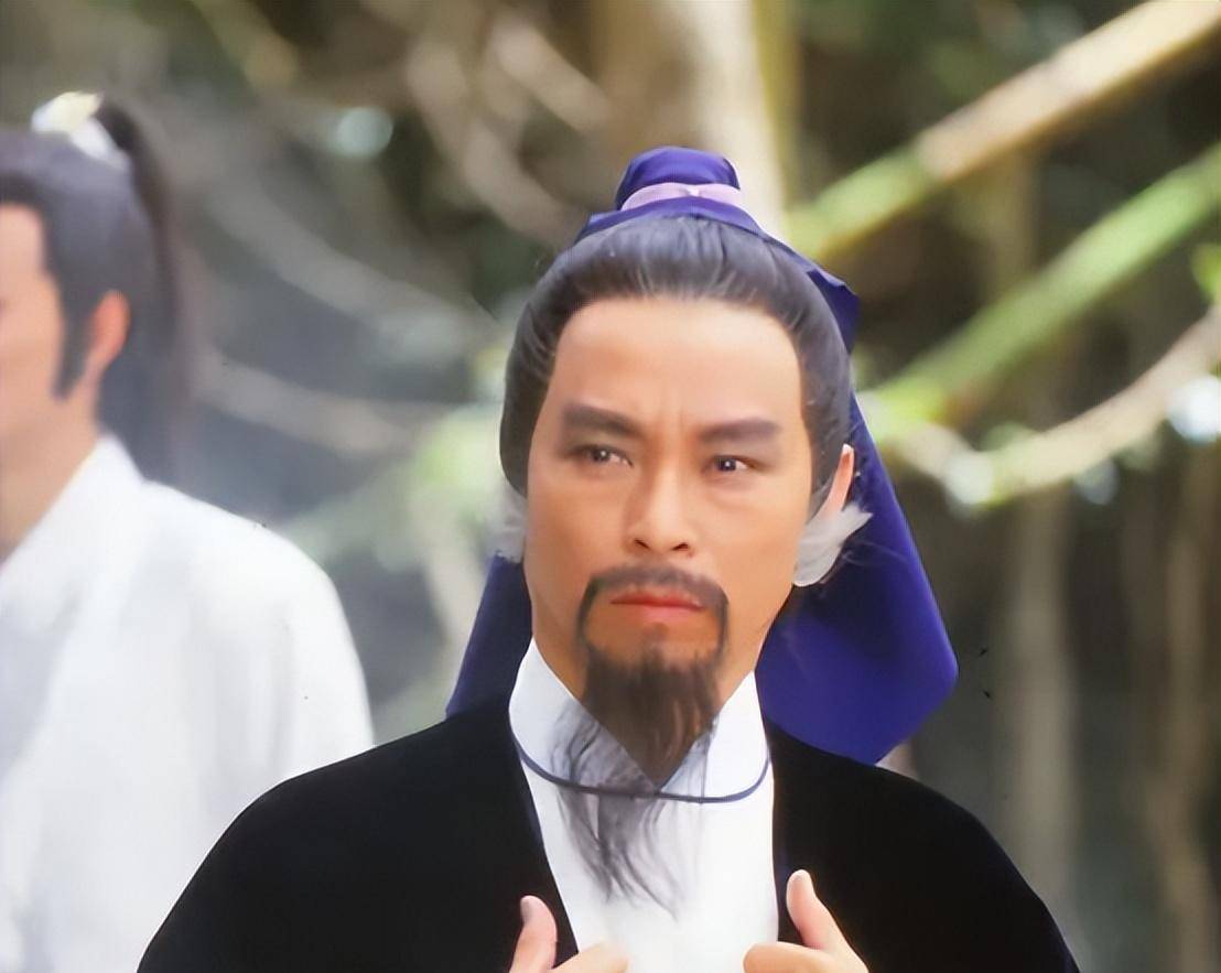 也有许多演员已经离开了这世界,比如段天德的扮演者罗国伟老师,陆乘风