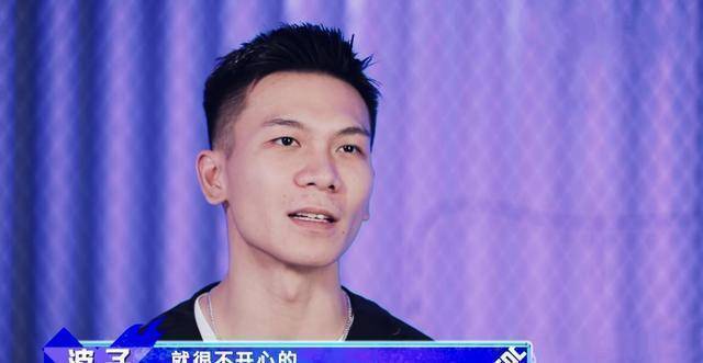 《街舞4》波子跳舞,国外舞者质疑抄袭,网友评论国外舞者不礼貌_battle