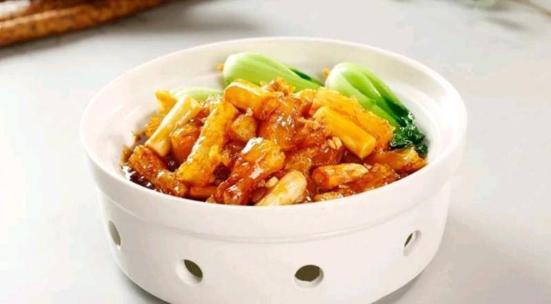 铁棍山药烧蹄筋,百香果扇贝刺身,虾汁鸟巢面_备用_高汤_香草