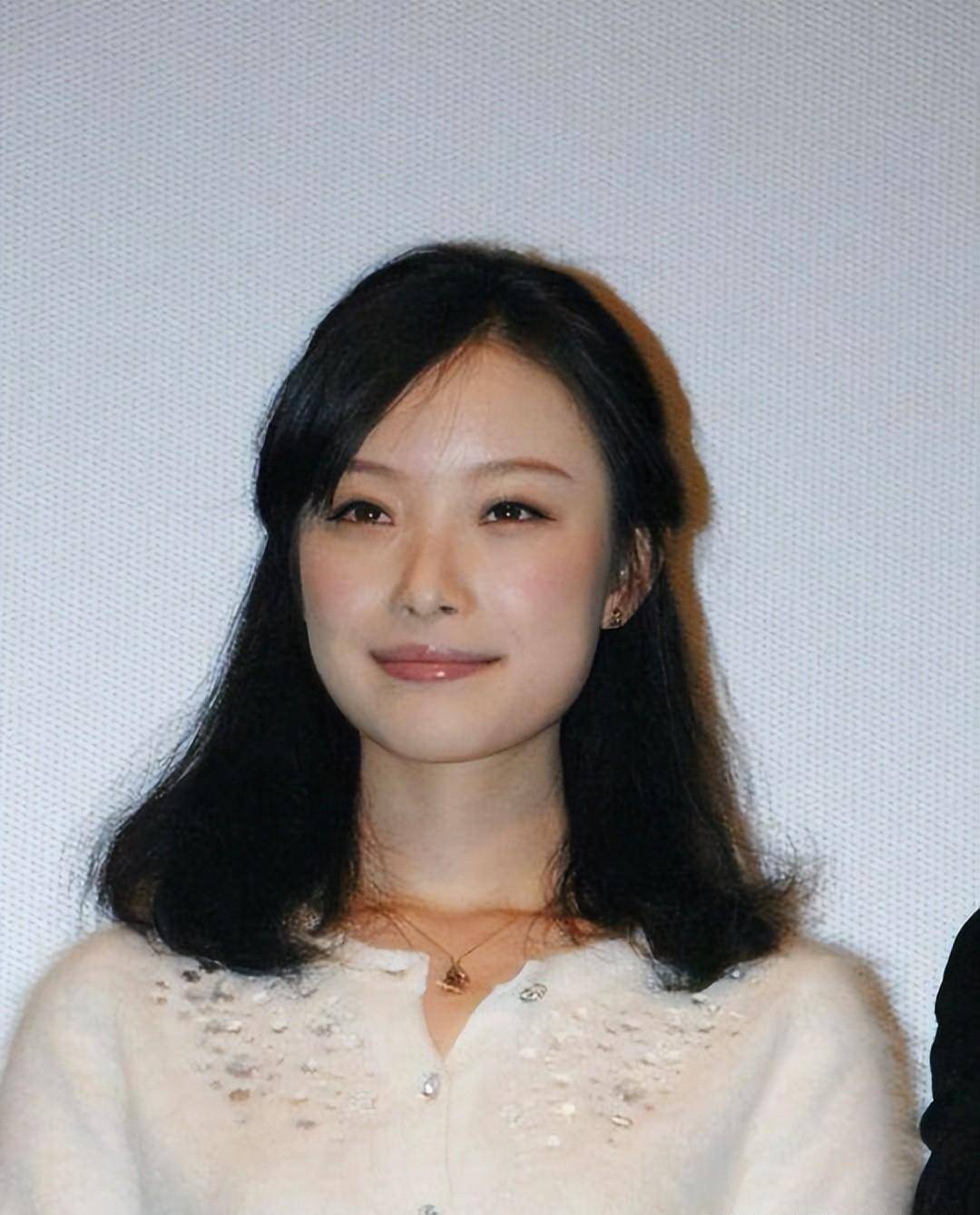 刘涛回春太漂亮,有微调之嫌,为什么女明星出名后总是越来越漂亮?