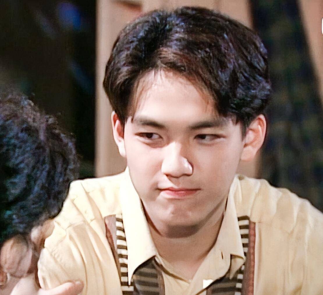 因杨颖"身价暴跌",隐婚生子还装单身,49岁的钟汉良冤不冤?