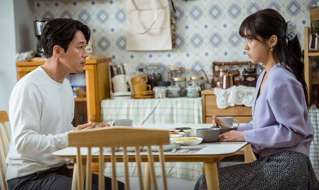 张赫,张娜拉4搭《特务家族》,国情院老公伪装成社畜宠妻太爆笑_权道勋