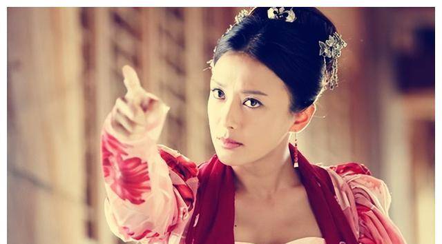 八版"樊梨花",秦岚,宣萱,孙耀琦,谁演出了女元帅的飒爽英姿_赵雅芝