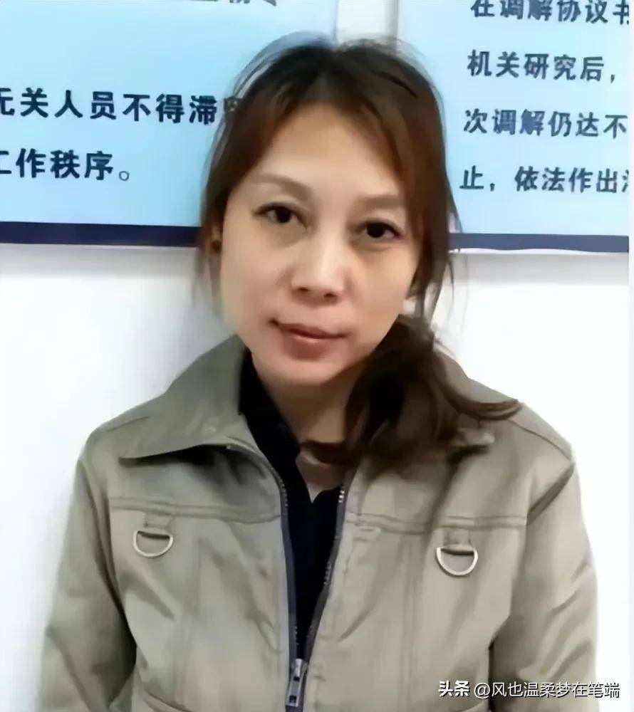 是丑女了,当然不可否认她的声音很甜美,这也是她最容易勾搭男人的武器
