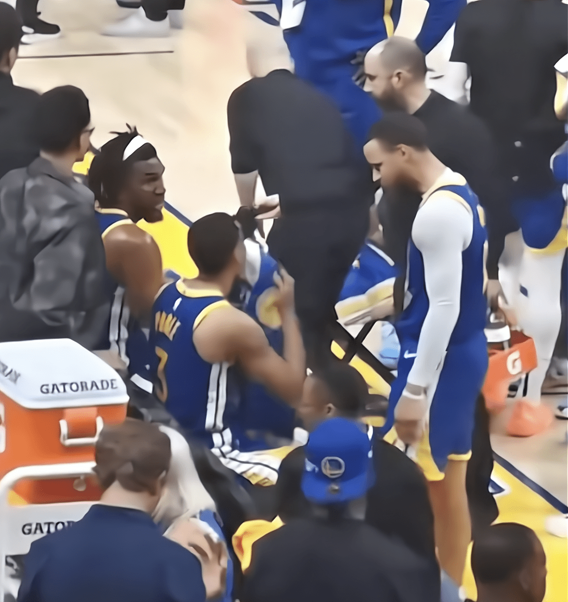 原创            5月1日NBA季后赛赛程出炉！勇士又曝内讧，普尔推格林，库里无奈-NBA季后赛2022一2023年4月23日湖人一灰熊直播视频
