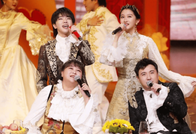 关晓彤宋亚轩回归,贾玲沈腾由他们代替_华晨宇_节目组_韩雪