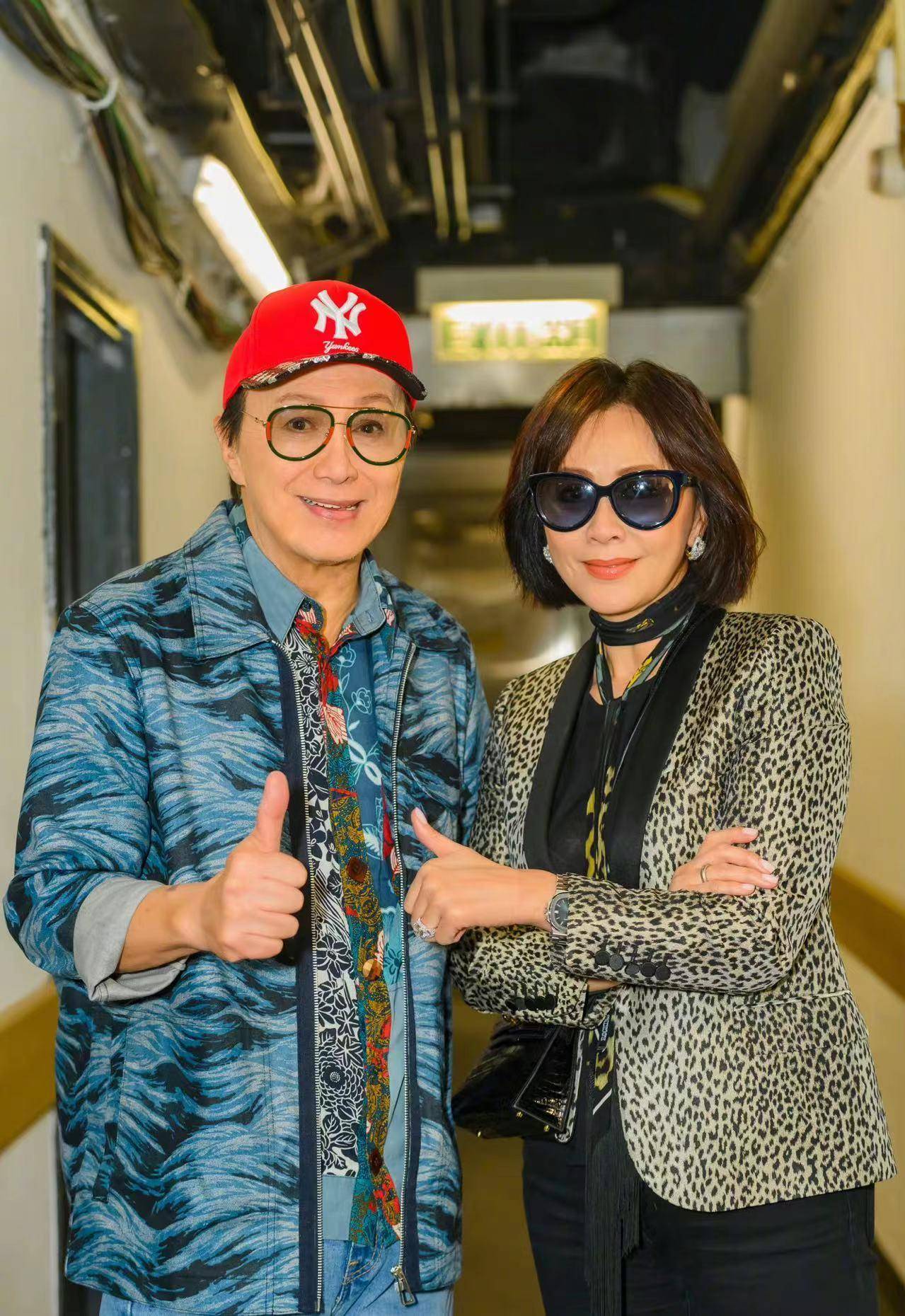 与刘嘉玲分居两地,彼此放心信赖感情好_生活_成为了_周星驰