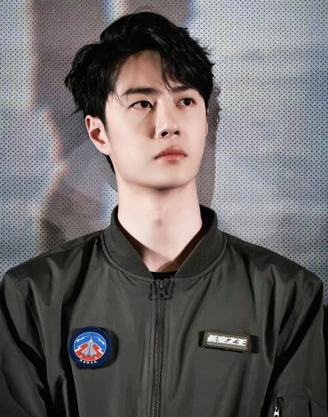 痞幼被骗一个亿,王一博被扔东西,个个离谱_网友_秦昊_黄景瑜