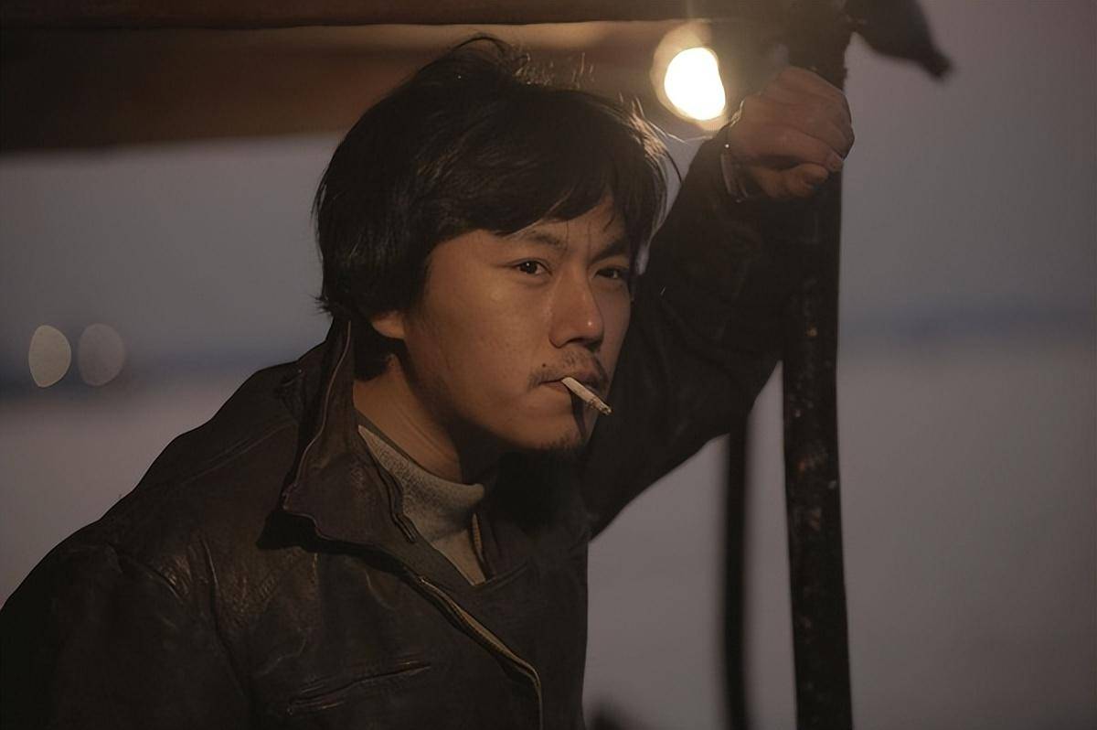 每3年出一部爆款,他把市井小人物演到了天花板_秦昊_电影_鸽子